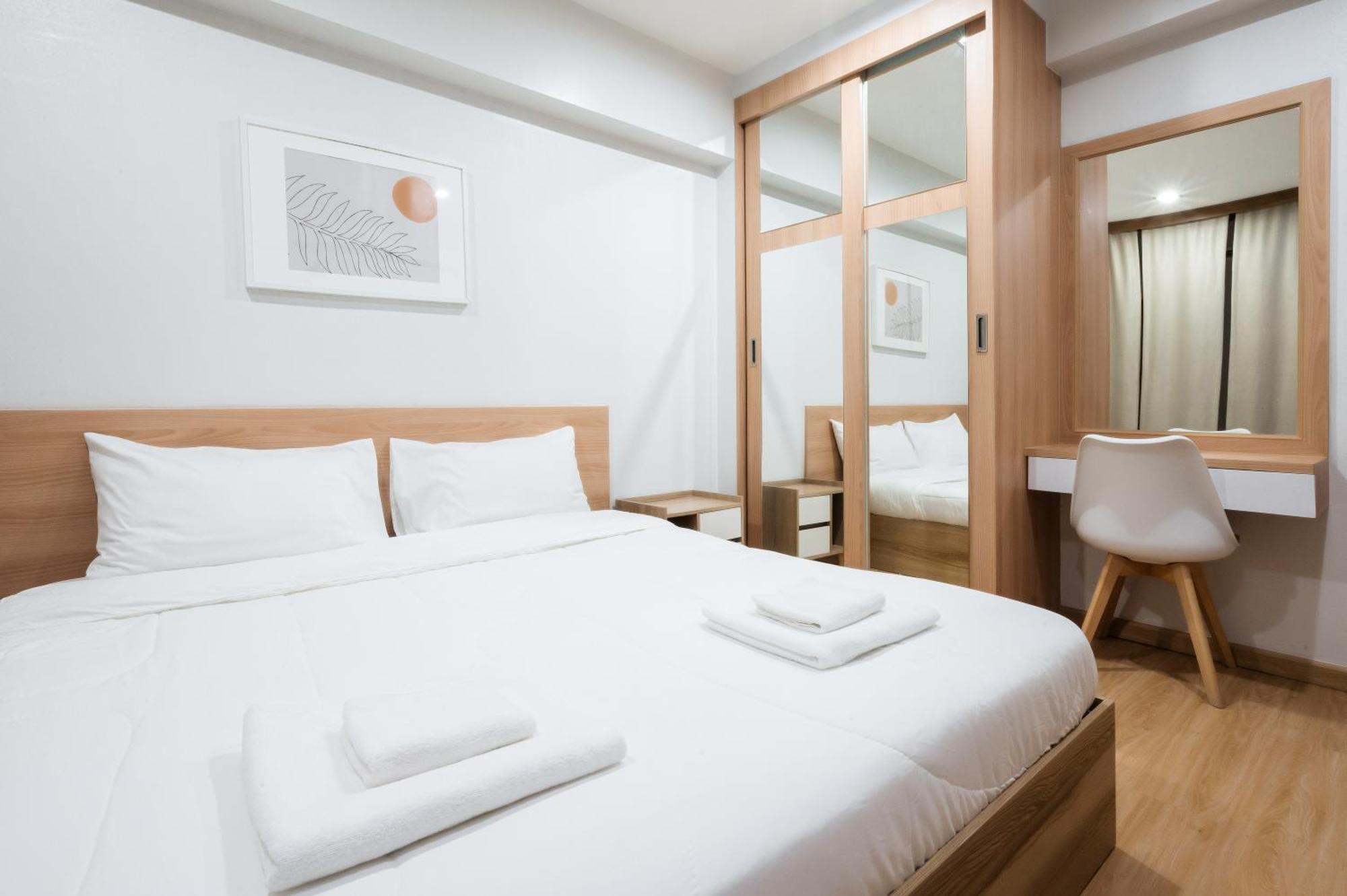 Creston Grand Hotel Suphan Buri Exterior foto
